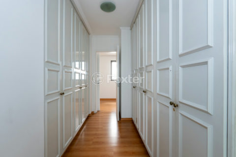 Image 21 - 1031364