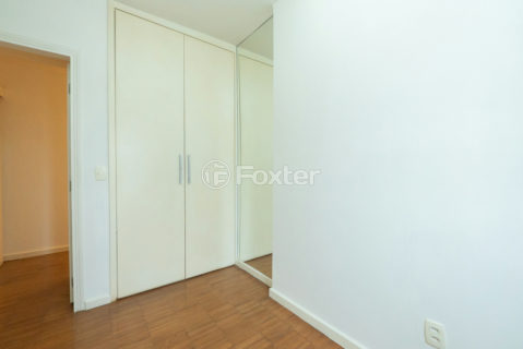 Image 21 - 1031369
