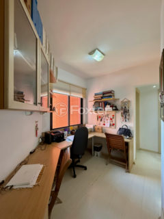 Image 27 - 1031376