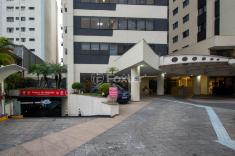 Image 9 - 1031396