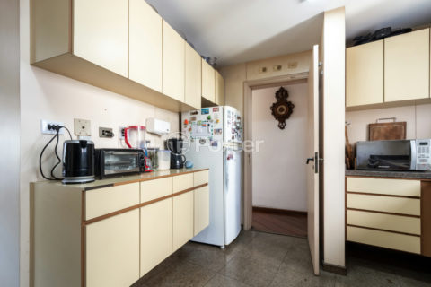 Image 39 - 1031403