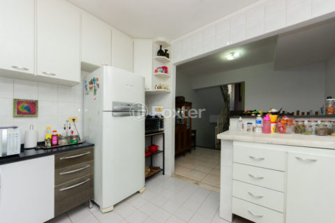 Image 10 - 1031411