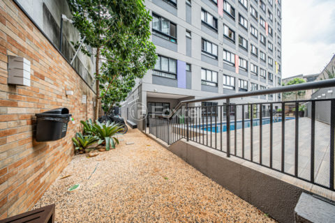Image 32 - 1031425