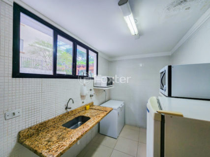 Image 32 - 1031431