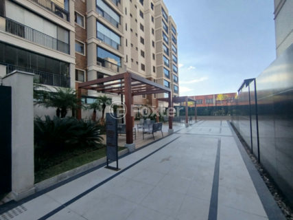 Image 27 - 1031441