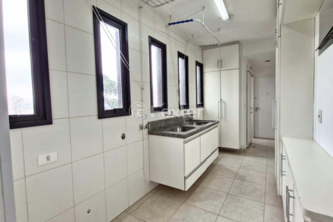 Image 44 - 1031444