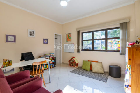 Image 42 - 1031445