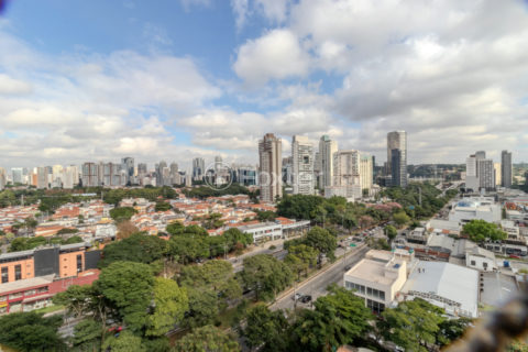 Image 6 - 1031449