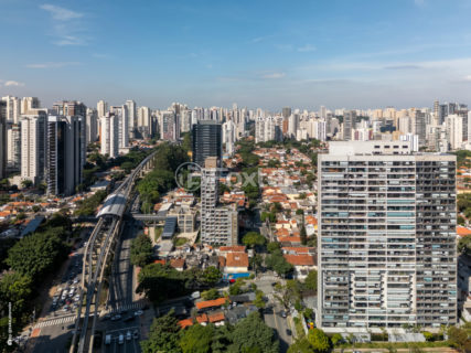 Image 17 - 1031452