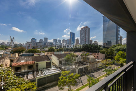 Image 12 - 1031452