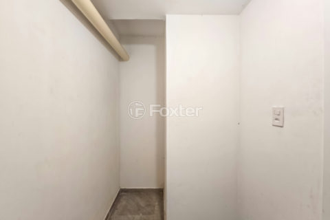 Image 20 - 1031461