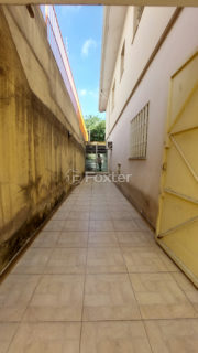 Image 37 - 1031475