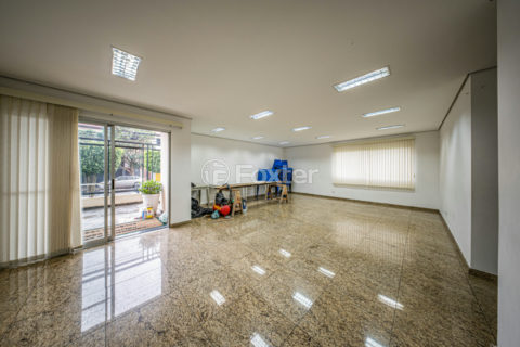 Image 40 - 1031497