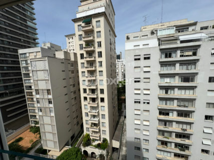 Image 27 - 1031517