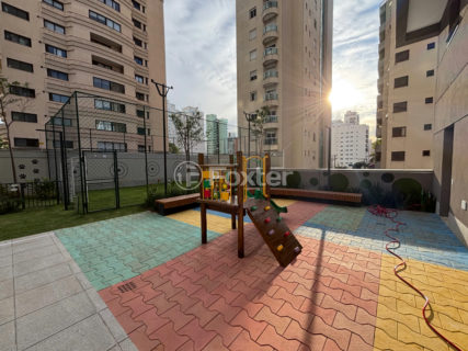 Image 37 - 1031528