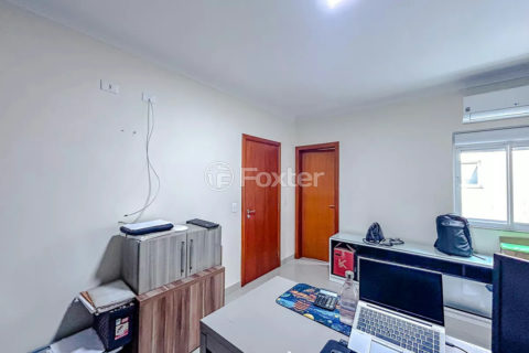 Image 33 - 1031556