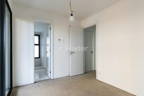 Image 38 - 1031559