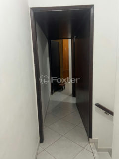 Image 35 - 1031570