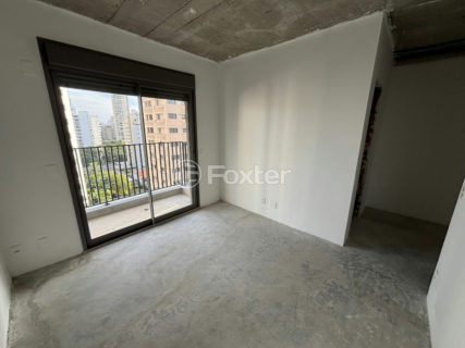 Image 23 - 1031572