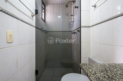 Image 32 - 1031575