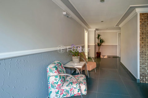 Image 7 - 1031575