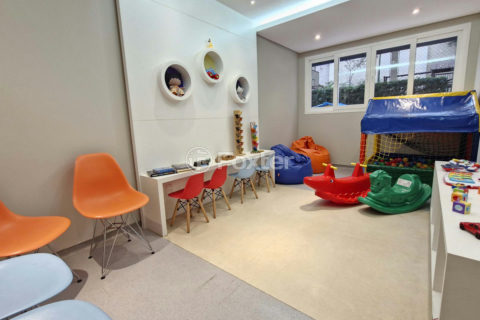 Image 35 - 1031582