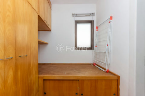 Image 35 - 1031592