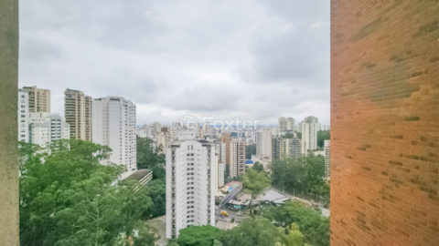 Image 13 - 1031592