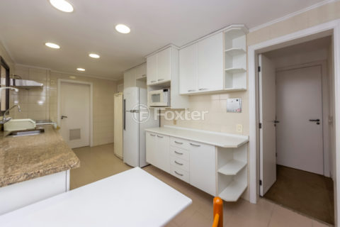 Image 31 - 1031592