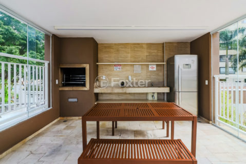 Image 33 - 1031598