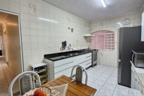 Image 23 - 1031607
