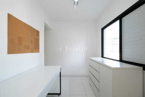 Image 22 - 1031615