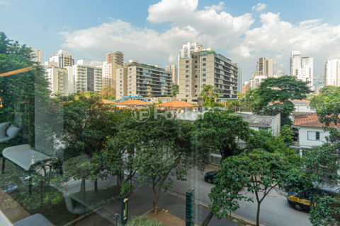 Image 34 - 1031628