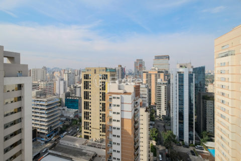 Image 8 - 1031630