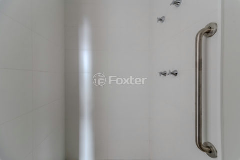 Image 21 - 1031632