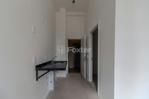 Image 8 - 1031632