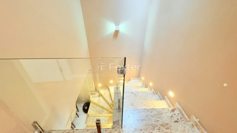 Image 35 - 1031636
