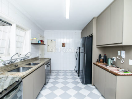 Image 30 - 1031637