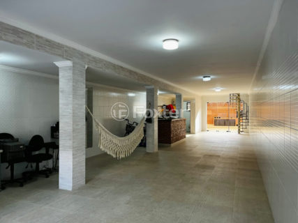 Image 32 - 1031638