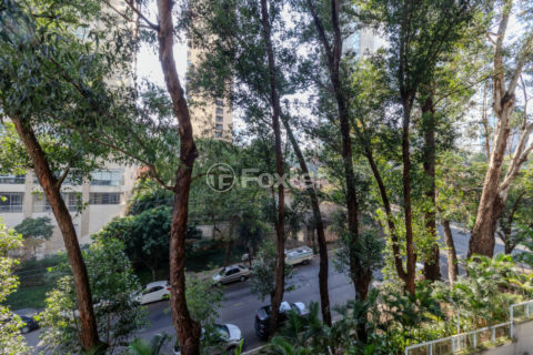 Image 15 - 1031654