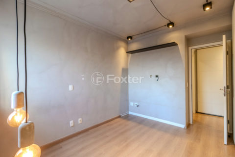 Image 35 - 1031654
