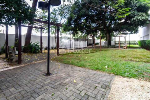 Image 37 - 1031657