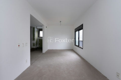 Image 22 - 1031659
