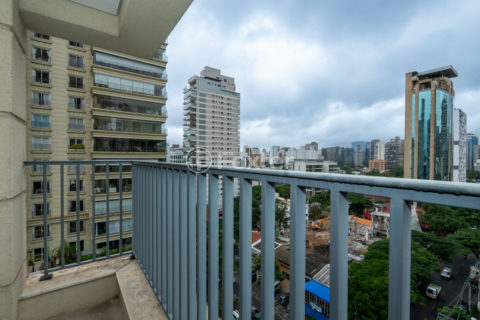 Image 16 - 1031659