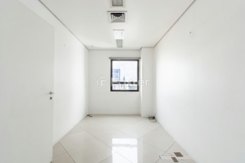 Image 9 - 1031672