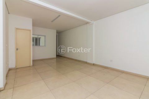 Image 21 - 1031684