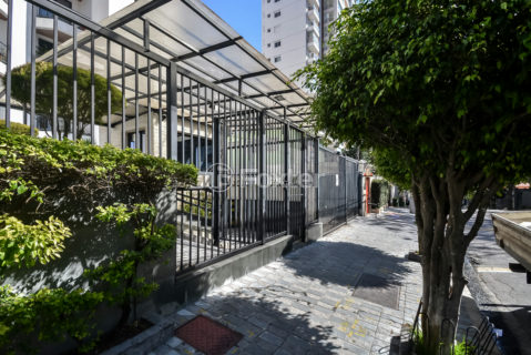 Image 37 - 1031685