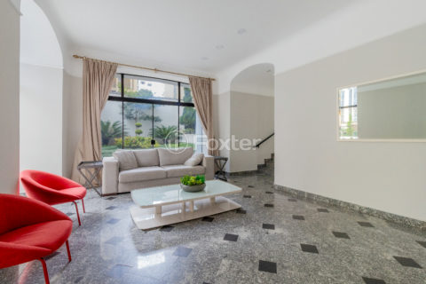Image 35 - 1031686