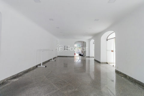 Image 38 - 1031686