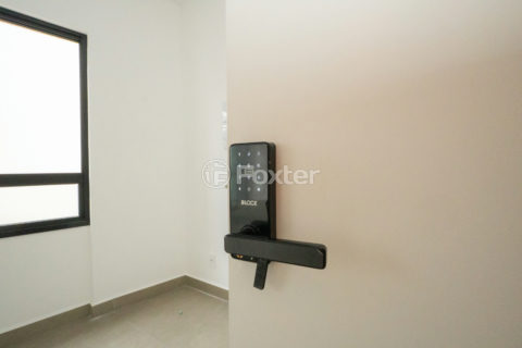 Image 21 - 1031694